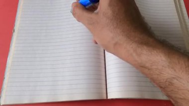 Not Defteri 'ndeki Çapraz İmza Oluşturma Mavi İşaretleyici Kullanımı Onaylamama ve Düzeltme Süreci