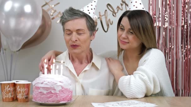Elderly Mother Celebrates Her Birthday Loving Caring Adult Daughter Family — Stockvideo