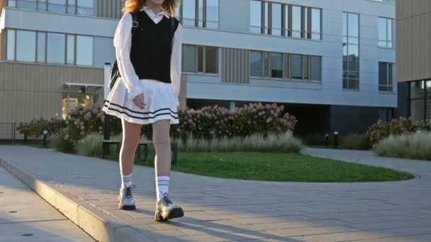 Cute High School Girl Walks Smiling School Yard — ストック動画
