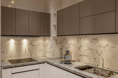 Modern ev mutfağı iç mimari konsepti