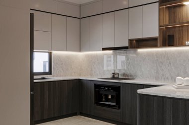 Marble Backsplash ve Dahili Aletleri olan Modern Minimalist Mutfak