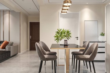 Minimalist Mobilyalar ve Modern Işıklandırma ile Çağdaş Yemek Odası İçi