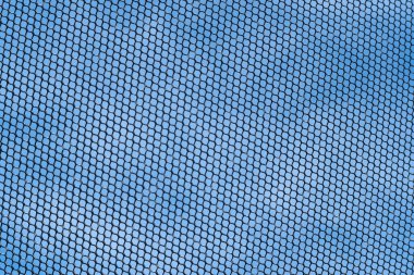 Arka plan. Siyah uydu anteninin ızgarası. Arkaplanı ılık gökyüzü olan