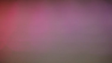 LED ekranın ışığından alınan çok renkli arka plan bokeh görüntüyü büyük bir ışık küresine bulanıklaştırır. Dalgalar halinde çalışmak çeşitli çalışmalarda iyi açılmak için kullanılabilir