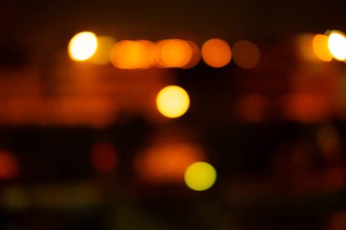 Bokeh ışığın bulanık arkaplanı gökyüzünden fotoğraf çekerken LED ekranı arka plan olarak ya da çeşitli teknik uygulamalarda kullanılabilir. Çeşitli renklerde bulunabilir: mavi, yeşil, kırmızı, mor