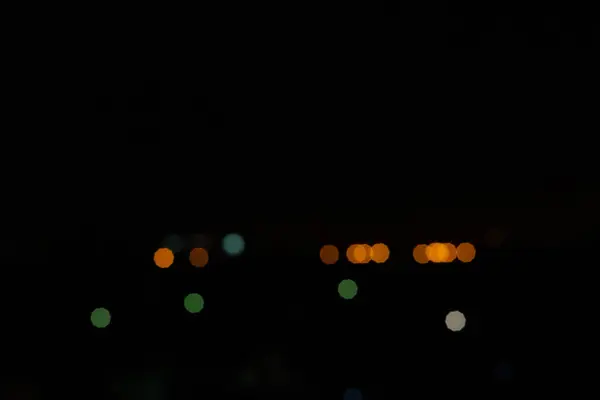 Bokeh ışığın bulanık arkaplanı gökyüzünden fotoğraf çekerken LED ekranı arka plan olarak ya da çeşitli teknik uygulamalarda kullanılabilir. Çeşitli renklerde bulunabilir: mavi, yeşil, kırmızı, mor