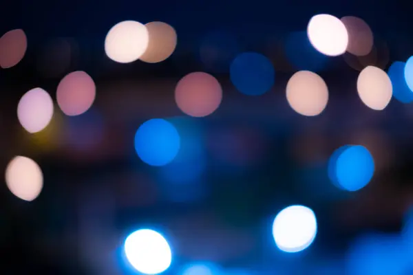 Bokeh ışığın bulanık arkaplanı gökyüzünden fotoğraf çekerken LED ekranı arka plan olarak ya da çeşitli teknik uygulamalarda kullanılabilir. Çeşitli renklerde bulunabilir: mavi, yeşil, kırmızı, mor