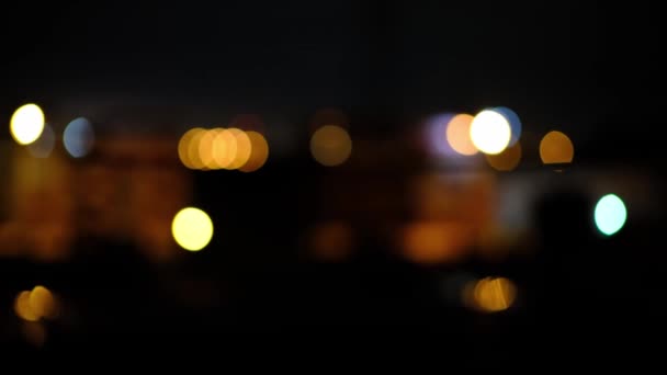Las Luces Tomadas Por Noche Hacen Que Imagen Vea Borrosa — Vídeo de stock