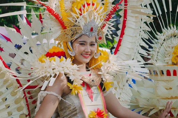 Denpasar Bali Indonésie Červen 2023 Krásné Ženy Nosí Tradiční Kostým — Stock fotografie
