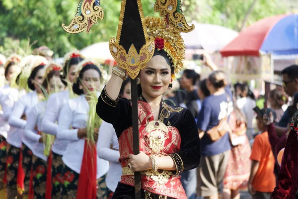 Denpasar Bali Indonesien Juni 2023 Schöne Frauen Tragen Traditionelle Tracht — Stockfoto