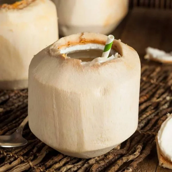 Mleko Kokosowe Świeżym Orzechem Kokosowym — Zdjęcie stockowe