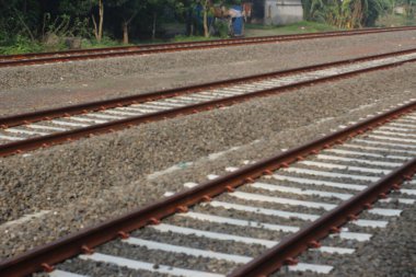 Tren istasyonunun rayları, Tayland