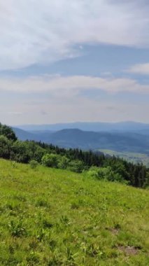 Dağların güzel manzarası