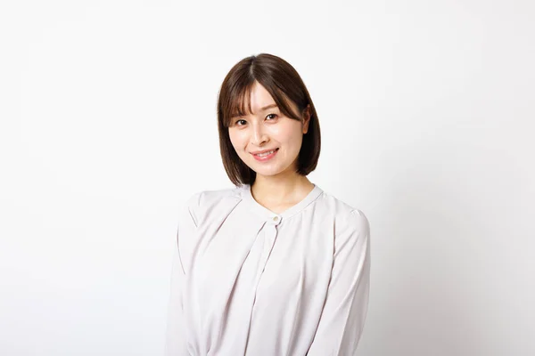 Mladá Japonská Žena Kanceláři Oblečení Stojící Usmívající Kameru — Stock fotografie