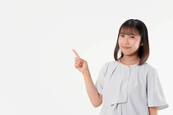 Belle Japonais Femme Pointant Sur Quelque Chose Tandis Que Isolé — Photo
