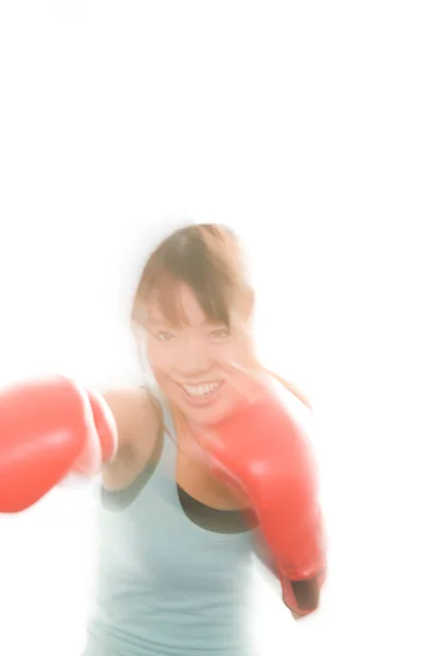 Jovem Asiático Mulher Boxe Luvas — Fotografia de Stock