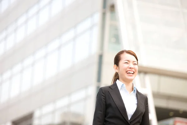 Young Woman Business Suit Walking City — Stock Photo, Image