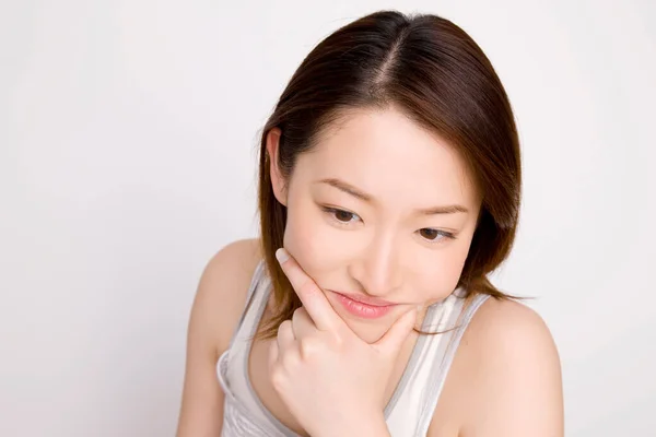 Schöne Junge Asiatische Frau Denken Isolierten Hintergrund — Stockfoto