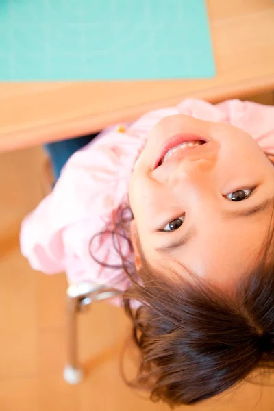 Carino Asiatico Bambina Giocare Scuola Materna — Foto Stock