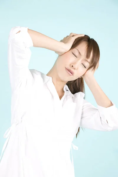 Beautiful Young Asian Woman Headache Hands Head Isolated Blue Background — Stock Photo, Image