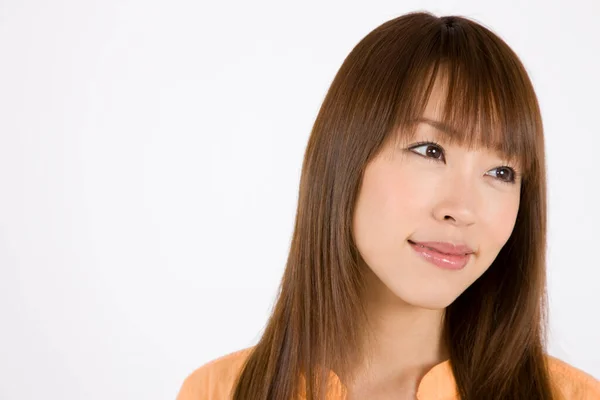 Studioporträt Der Schönen Japanerin Redhead Dame Posiert Auf Weißem Hintergrund — Stockfoto