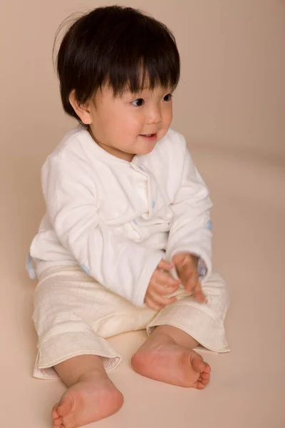 Πορτρέτο Του Χαριτωμένο Ασιατικό Μωρό Αγόρι — Φωτογραφία Αρχείου