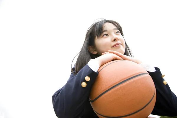 Japán Lány Iskolai Egyenruha Kosárlabda — Stock Fotó