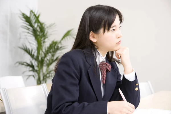 Πορτρέτο Του Χαριτωμένο Ιαπωνικό Κορίτσι Στο Σχολείο Στολή Σπουδάζει Στο — Φωτογραφία Αρχείου
