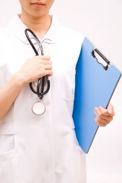 Young Woman Doctor Stethoscope Clipboard — Stock Photo, Image
