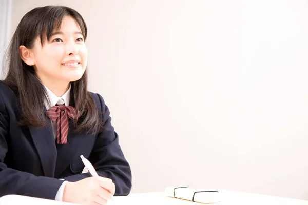 Porträtt Söt Japansk Flicka Skoluniform Studerar Skolan — Stockfoto