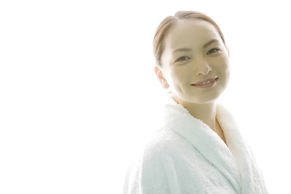 Retrato Mulher Japonesa Isolado Sobre Fundo Branco — Fotografia de Stock