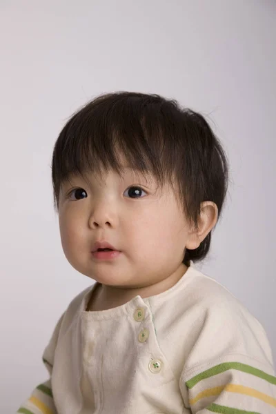 Sevimli Asya Erkek Bebek Portresi — Stok fotoğraf