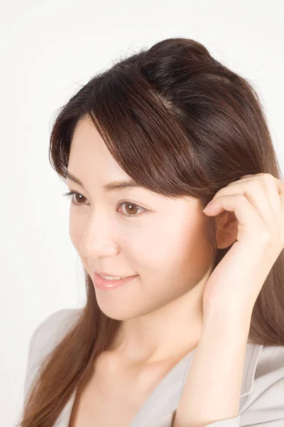 Jovem Asiática Empresária Sorrindo — Fotografia de Stock