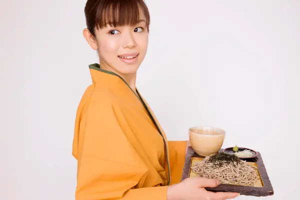 Asian Woman Waitress Traditional Kimono Serving Food — Stock Photo, Image