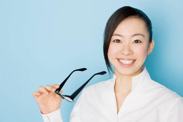 Vackra Unga Asiatiska Affärskvinnor Med Glasögon Isolerad Bakgrund — Stockfoto