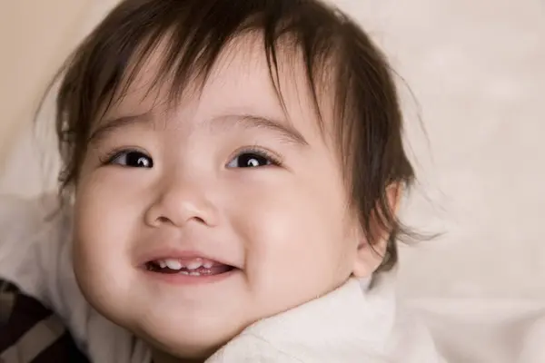 Close Portret Van Schattige Aziatische Baby Stockfoto
