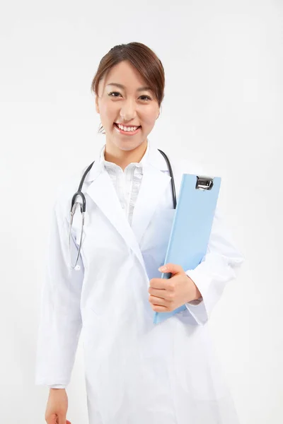Jeune Asiatique Souriant Femme Médecin — Photo