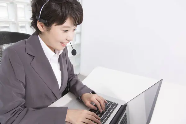 Young Asian Business Lady Office — Stock Photo, Image
