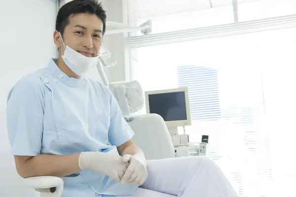 Portret Dentysty Gabinecie Stomatologicznym — Zdjęcie stockowe