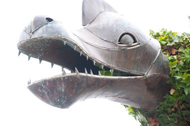 Asya parkındaki heykel, detay görünümü