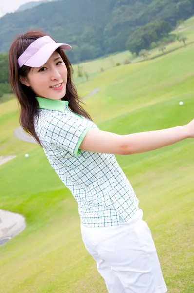 Close Schöne Asiatische Frau Golf Spieler Posiert Auf Kurs — Stockfoto