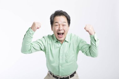 üst düzey Asyalı işadamı başarıyı kutluyor 