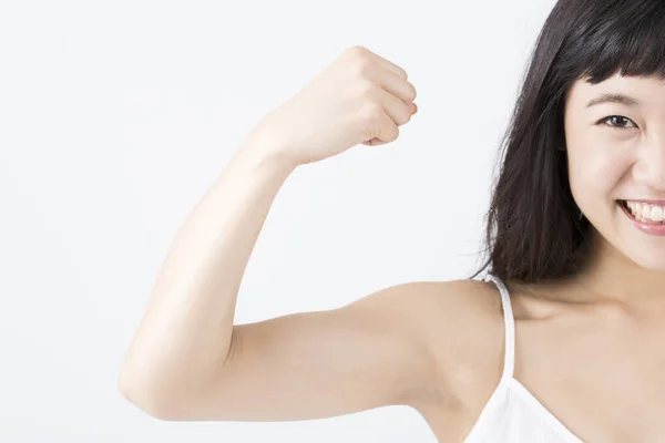 Femme Asiatique Montrant Une Forte Force Biceps Forts Fond Blanc — Photo