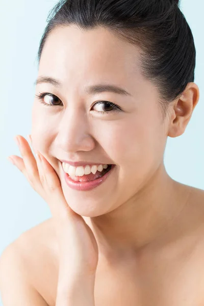 Portret Van Een Mooie Jonge Japanse Vrouw Met Een Perfecte — Stockfoto