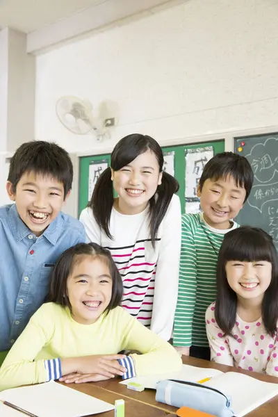 Portrét Asijských Dětí Školní Třídě — Stock fotografie