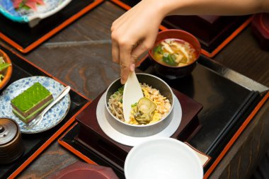 Lezzetli Asya yemekleri. Yakın çekim.