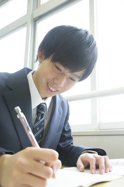 Retrato Estudiante Japonés Estudiando Aula —  Fotos de Stock