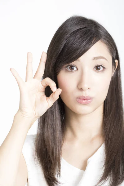 Piękna Japońska Kobieta Pokazuje Gest Białym Tle — Zdjęcie stockowe