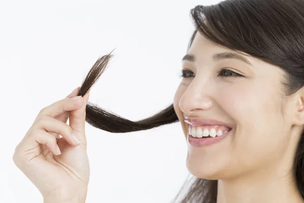 Japanese Woman Holding Her Long Hair Looking Splitting Ends Hair — Stock Photo, Image