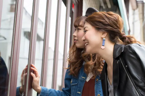 Due Belle Donne Giapponesi Strada — Foto Stock
